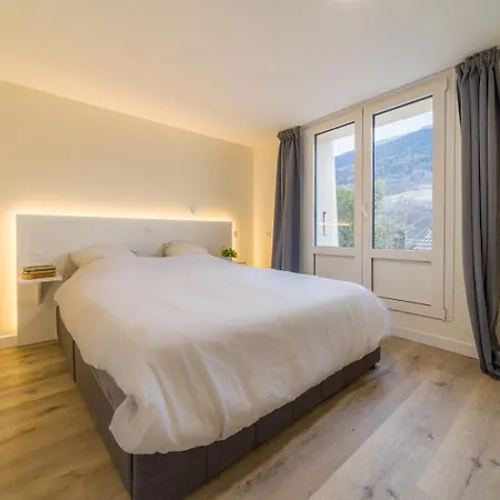 28 Grand Rocher Bright & Quiet Ground Floor 4 Bdr Allevard