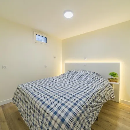 شقة 28 Grand Rocher Bright & Quiet Ground Floor 4 Bdr